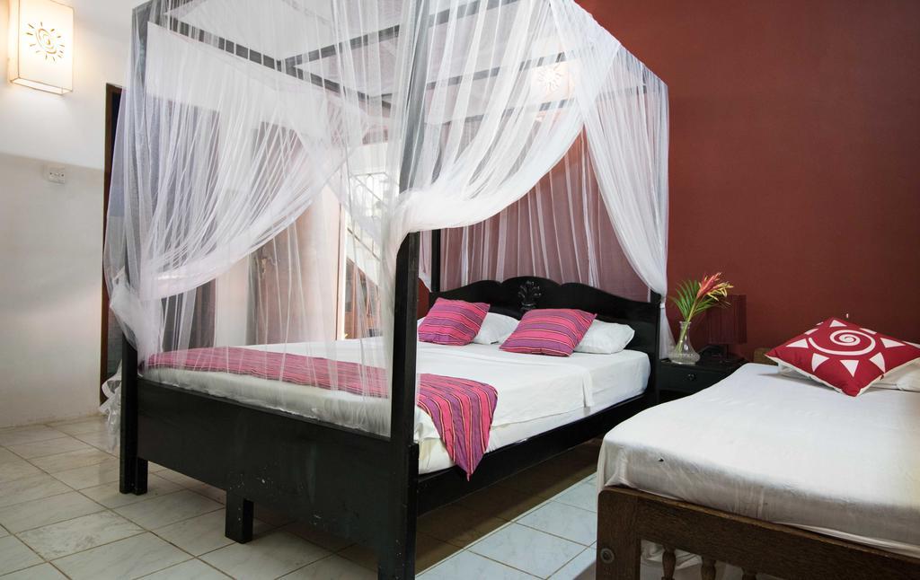 Villa Taprobane Negombo Exterior photo